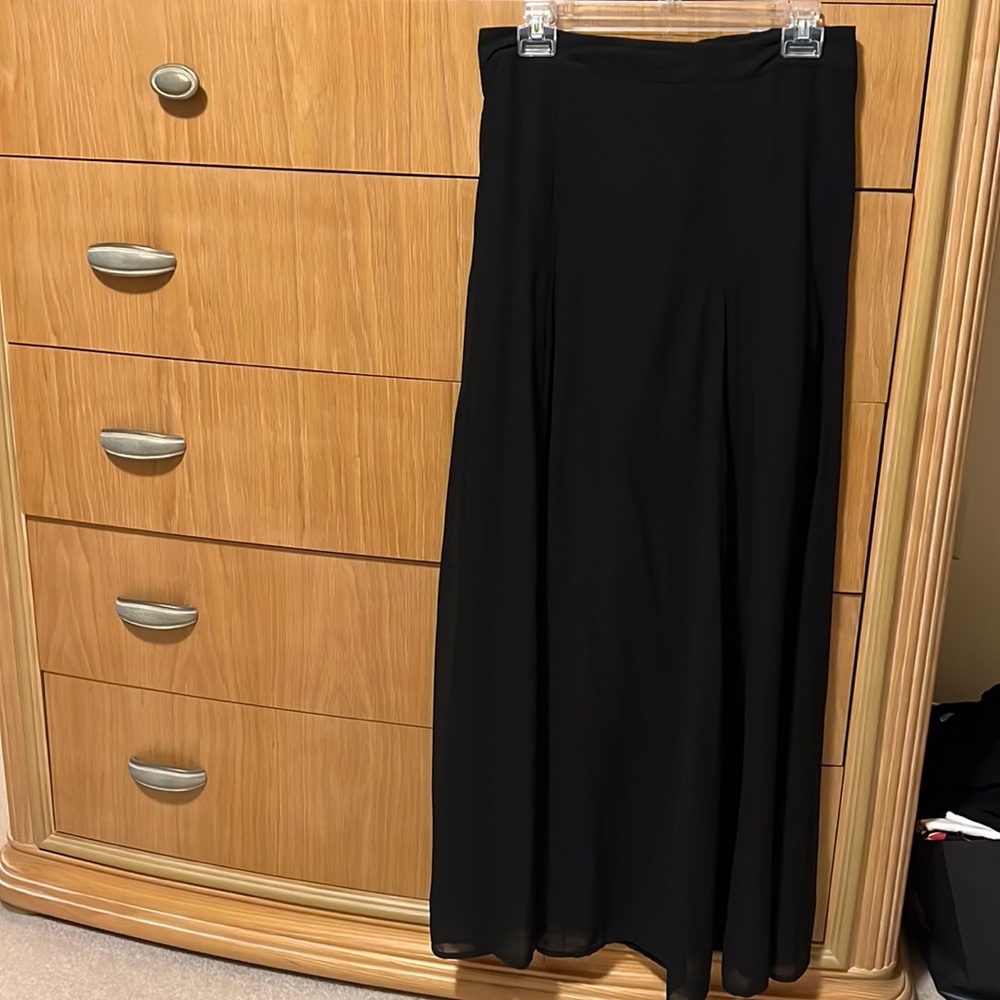 Size M, floor length, black lined skirt